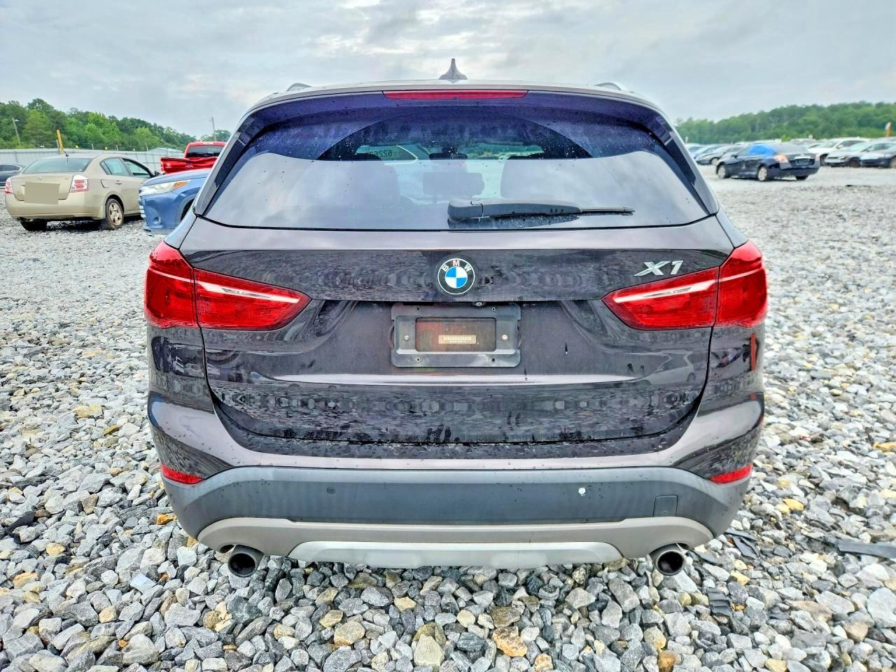 2017 BMW X1 xDrive28I - zdjęcie 6