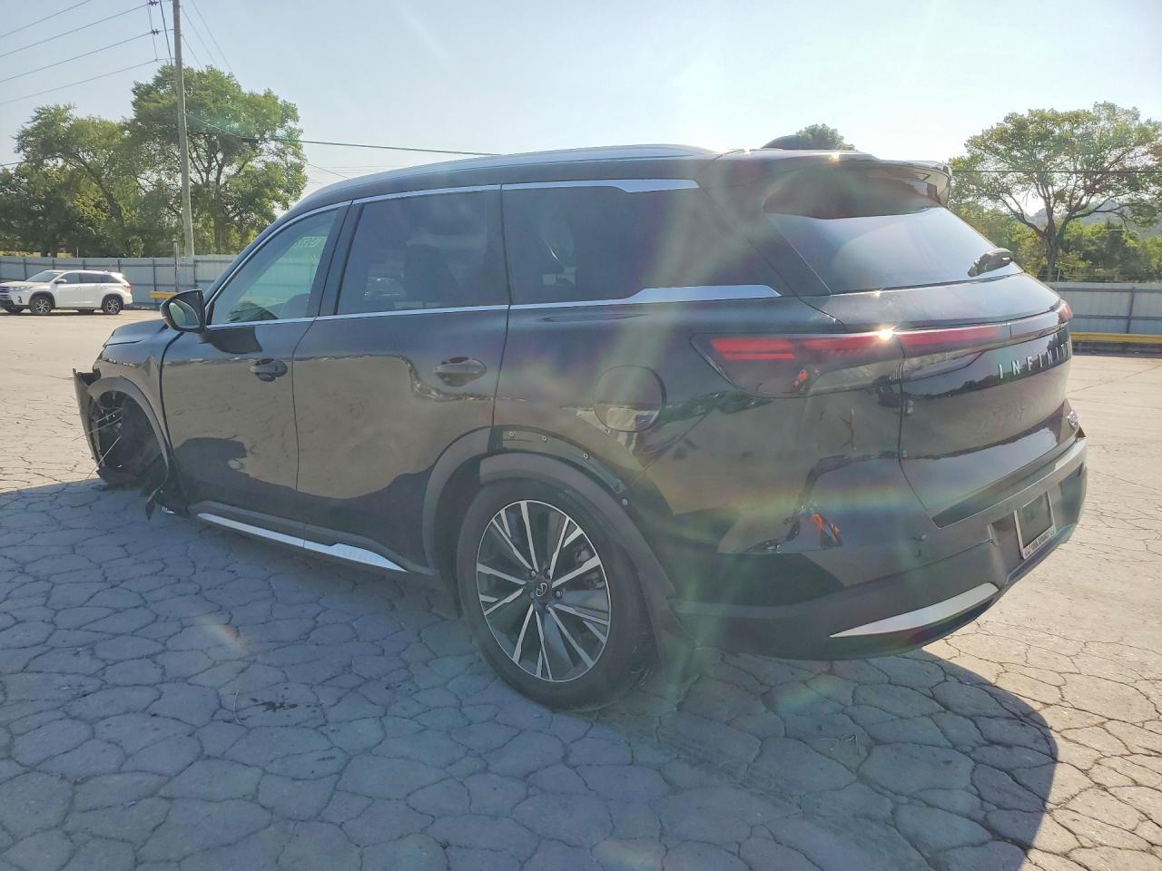2026 Infiniti Qx60 Luxe - zdjęcie 2