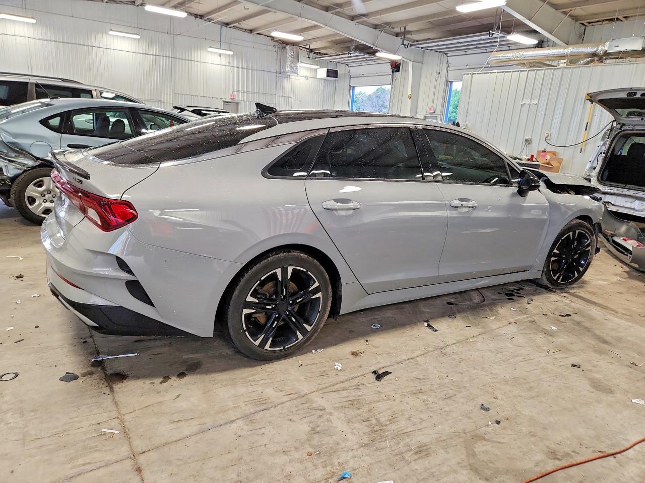 2022 Kia K5 Gt Line - zdjęcie 3