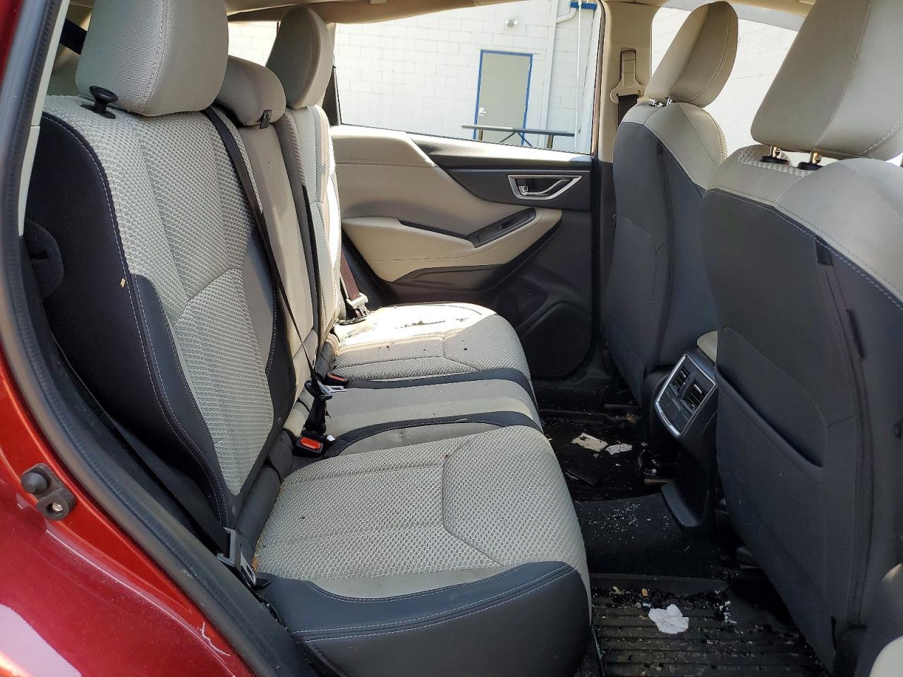 2021 Subaru Forester Premium - zdjęcie 11