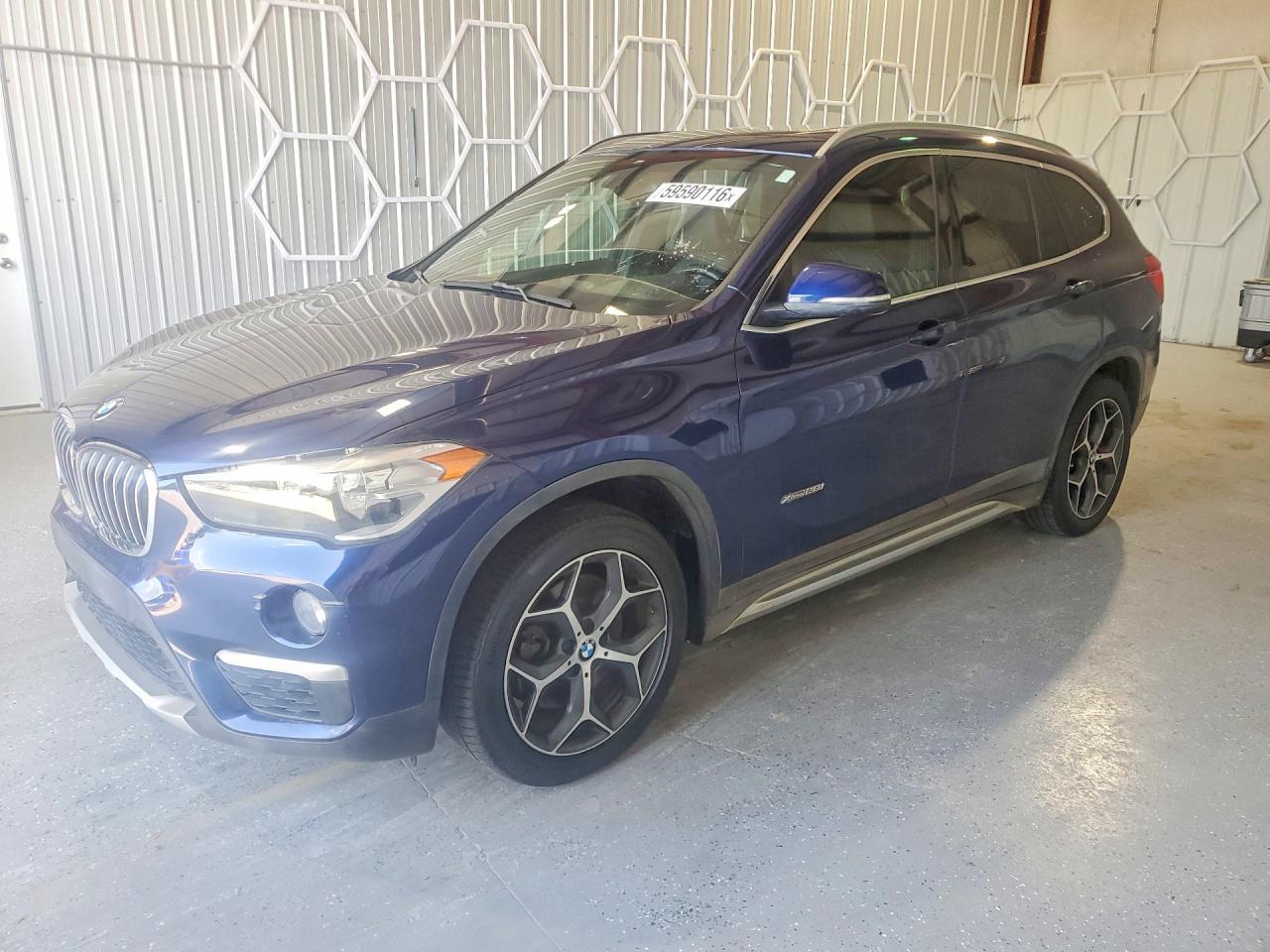 2018 BMW X1 xDrive28I - zdjęcie główne