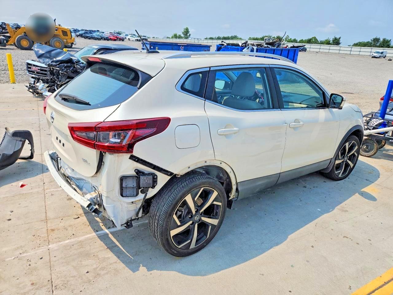 2020 Nissan Rogue Sport Sl - zdjęcie 3
