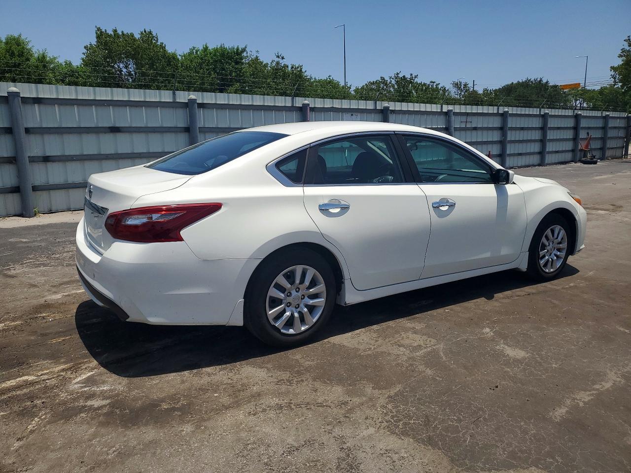 2018 Nissan Altima 2.5 S - zdjęcie 3