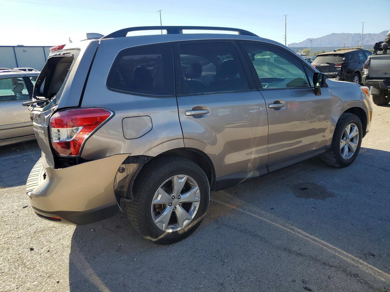 2016 Subaru Forester 2.5I - zdjęcie 3