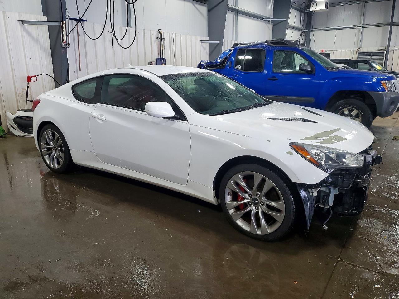 2013 Hyundai Genesis Coupe 3.8 R-Spec - zdjęcie 4