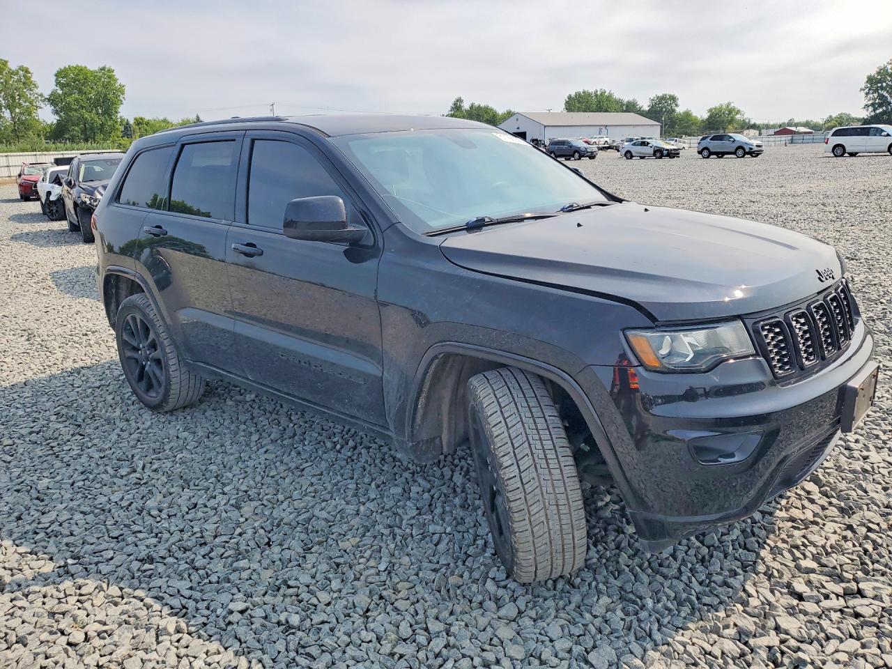 2018 Jeep Grand Cherokee Laredo - zdjęcie 4