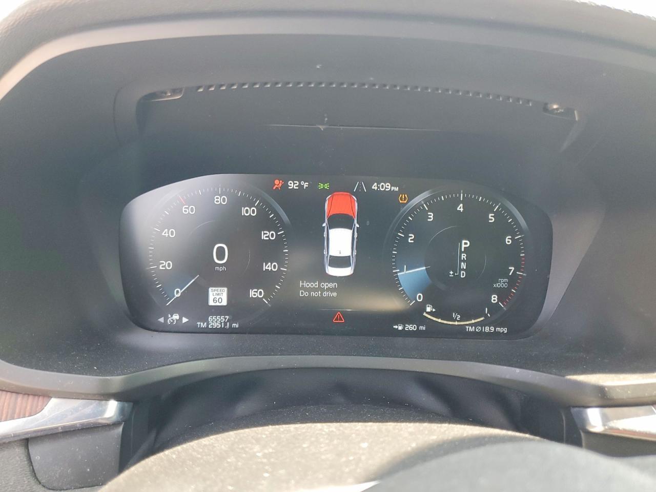 2021 Volvo S60 T5 Momentum - zdjęcie 9