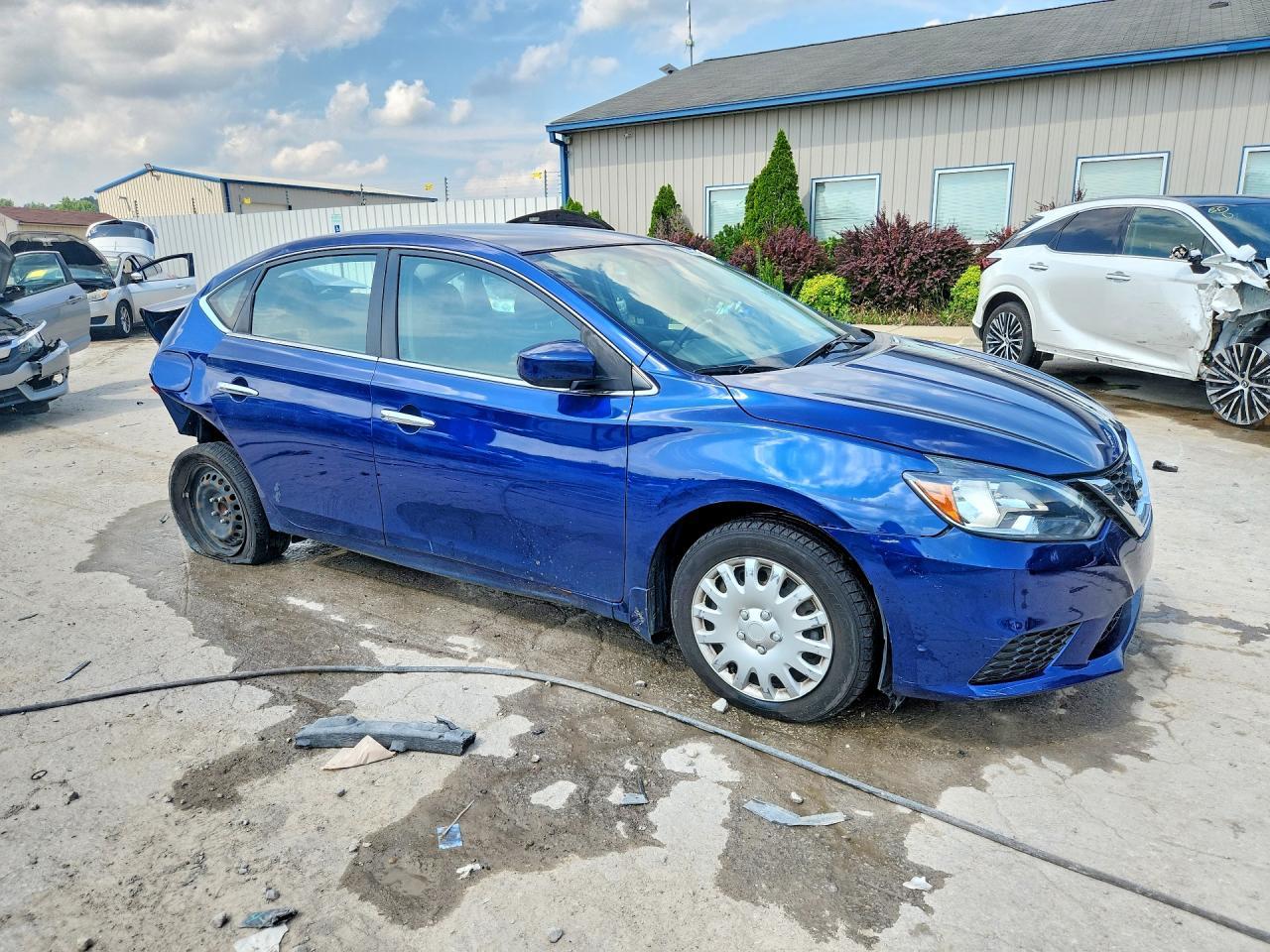 2019 Nissan Sentra S - zdjęcie 4