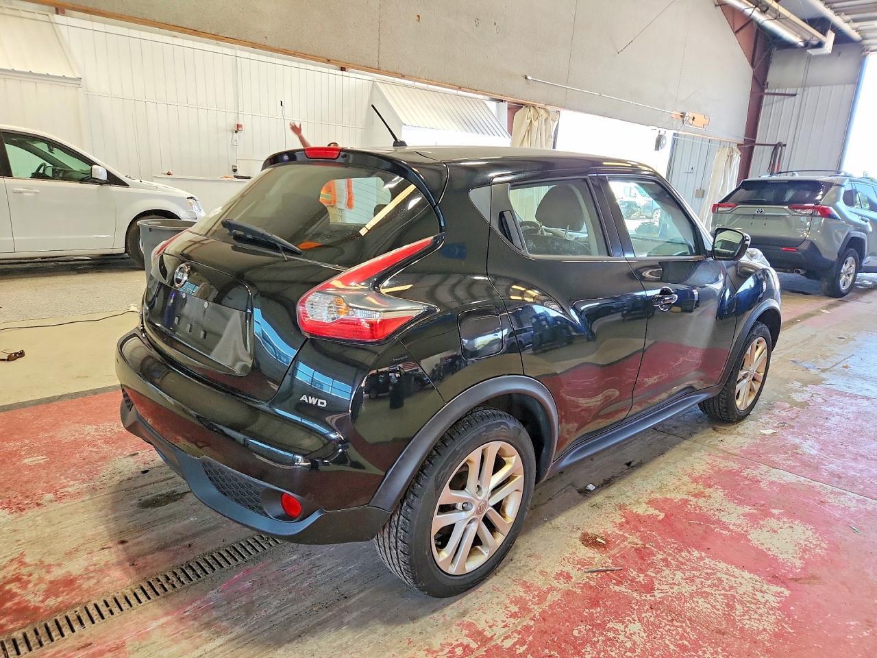 2016 Nissan Juke S - zdjęcie 3
