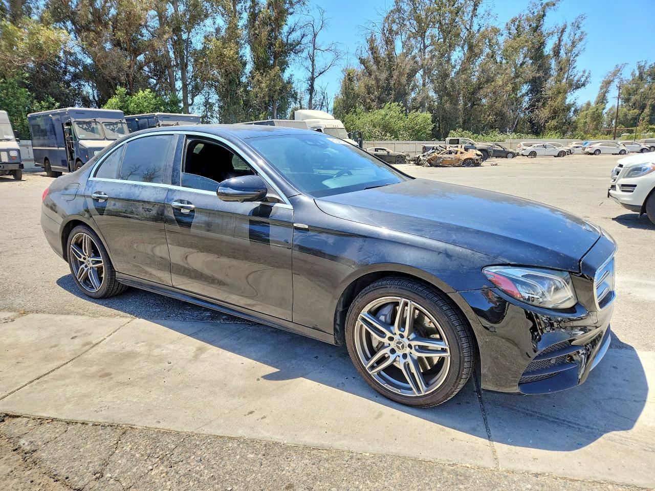 2018 Mercedes-Benz E 300 - zdjęcie 4