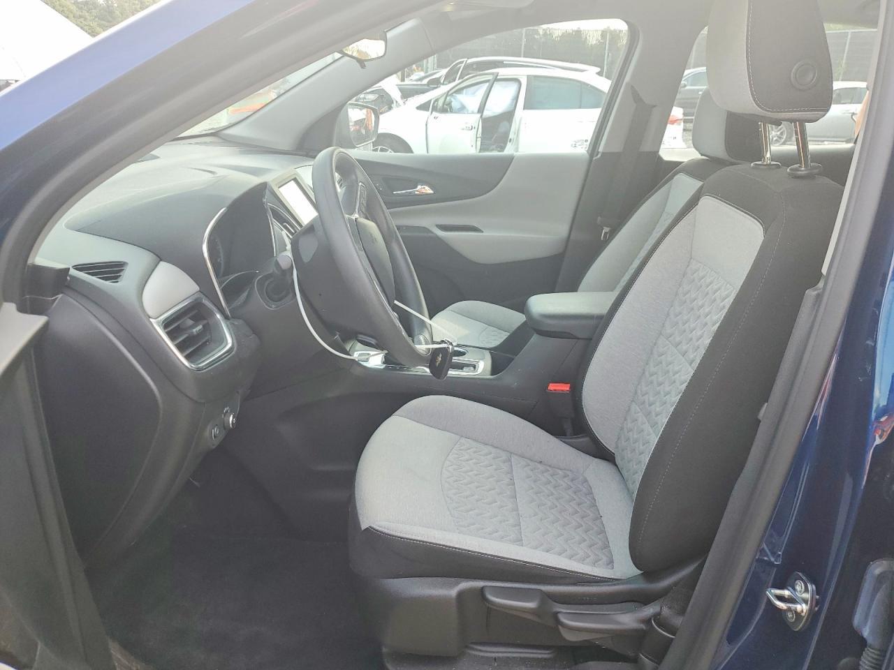 2022 Chevrolet Equinox Ls - zdjęcie 7