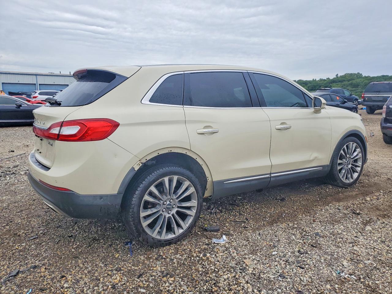 2016 Lincoln Mkx Reserve - zdjęcie 3