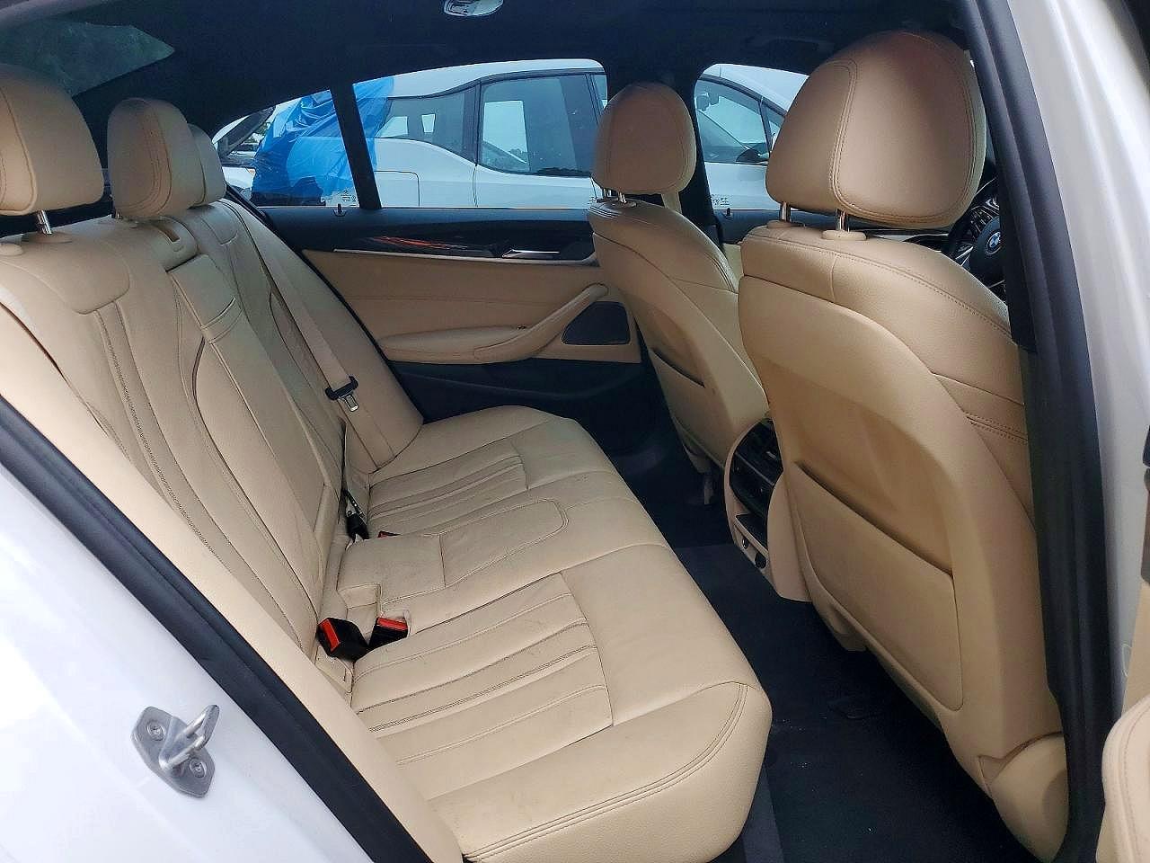 2017 BMW 540 I - zdjęcie 10