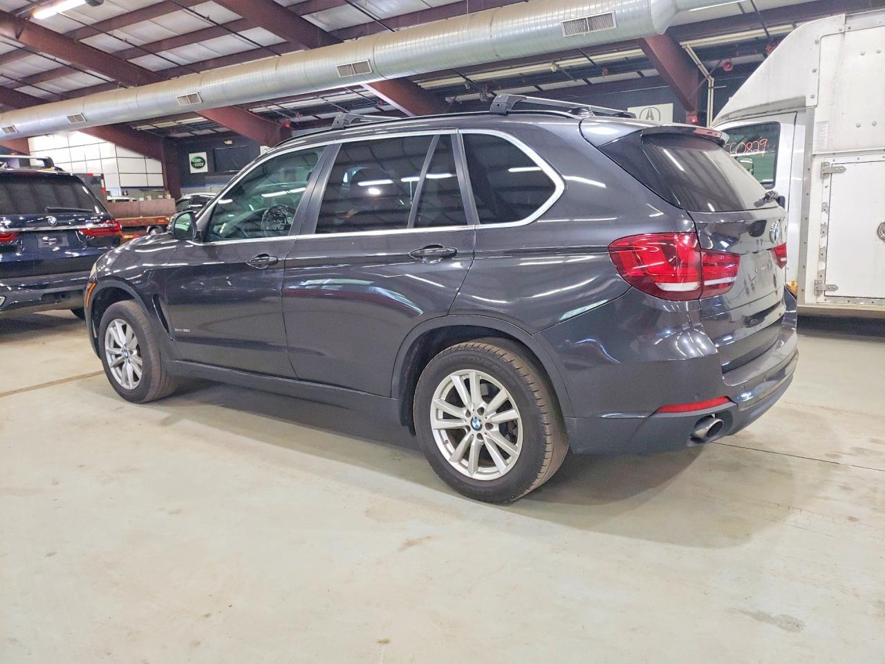 2015 BMW X5 xDrive35I - zdjęcie 2