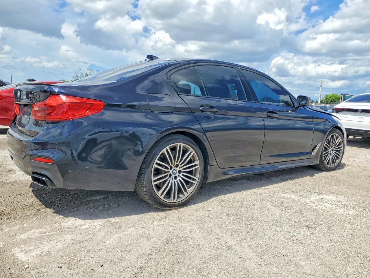 2019 BMW M550Xi - zdjęcie 3