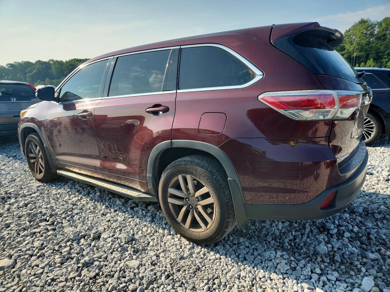 2014 Toyota Highlander Le - zdjęcie 2