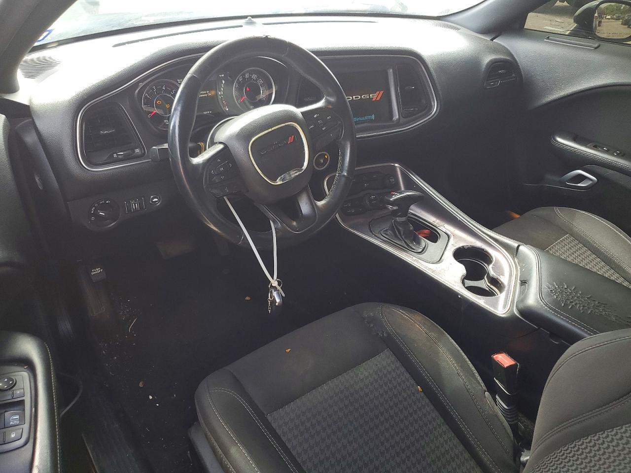 2016 Dodge Challenger Sxt - zdjęcie 8