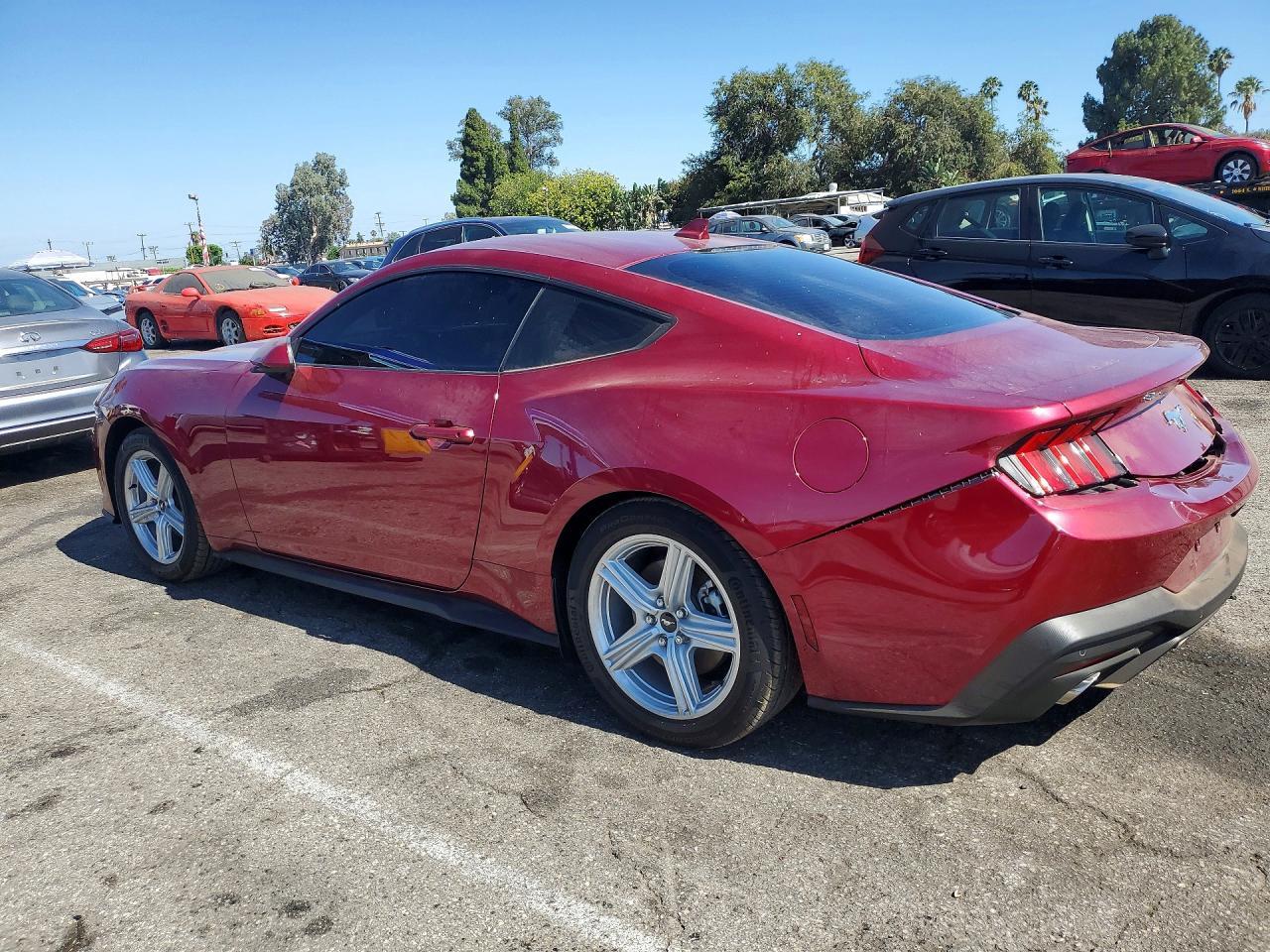 2026 Ford Mustang - zdjęcie 2