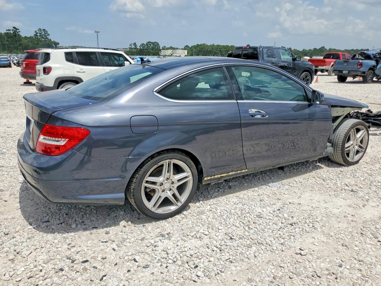 2013 Mercedes-Benz C 250 - zdjęcie 3