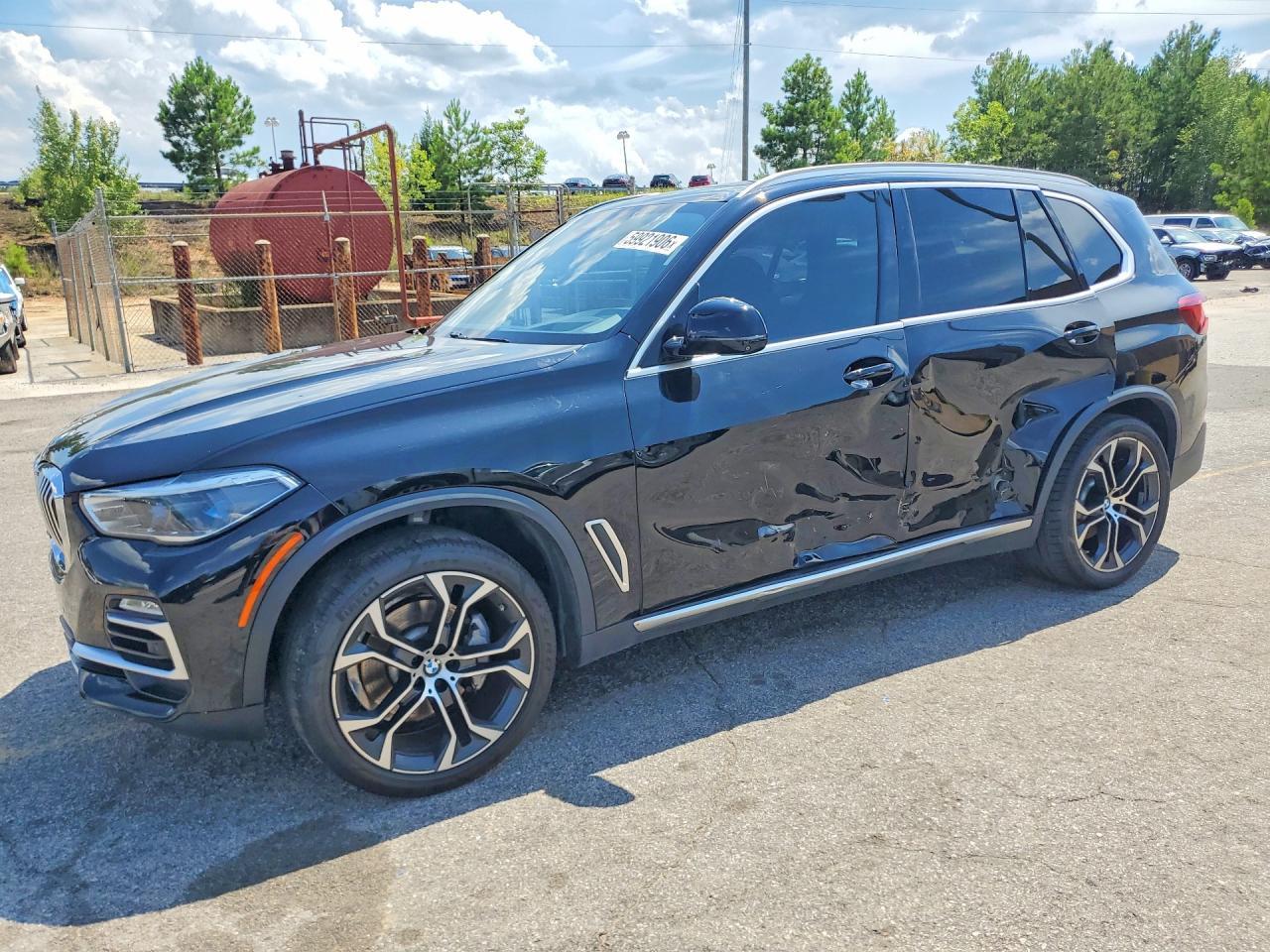 2020 BMW X5 Sdrive 40I - zdjęcie główne