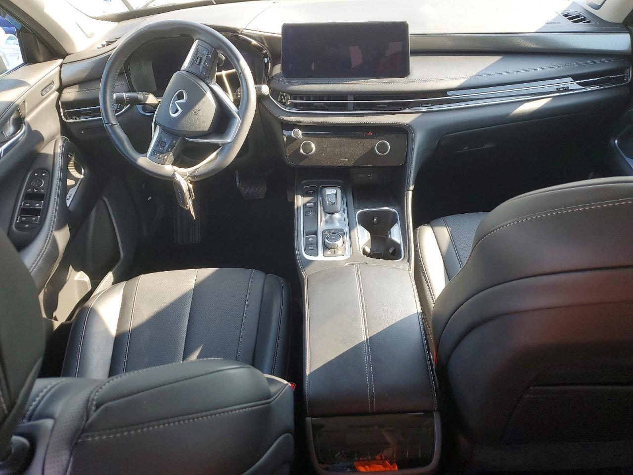 2026 Infiniti Qx60 Luxe - zdjęcie 8