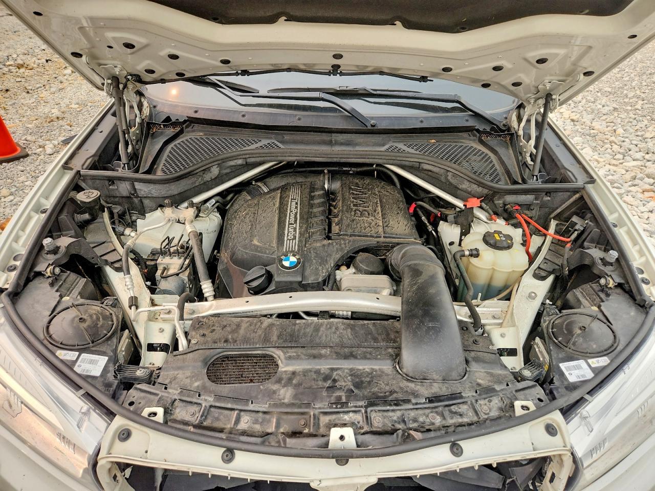 2016 BMW X5 xDrive35I - zdjęcie 12