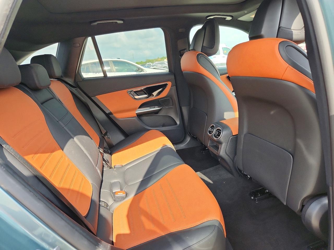 2025 Mercedes-Benz Glc 350E - zdjęcie 11