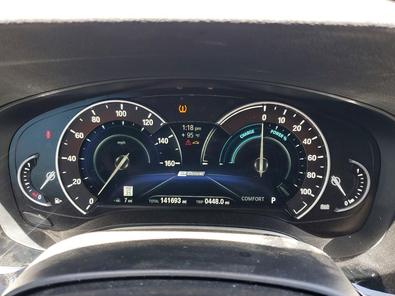 2019 BMW 530E - zdjęcie 9
