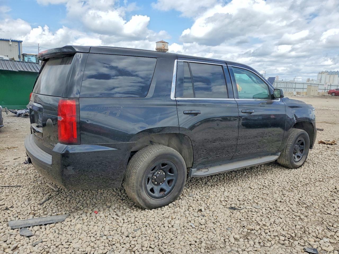 2016 Chevrolet Tahoe Police - zdjęcie 3