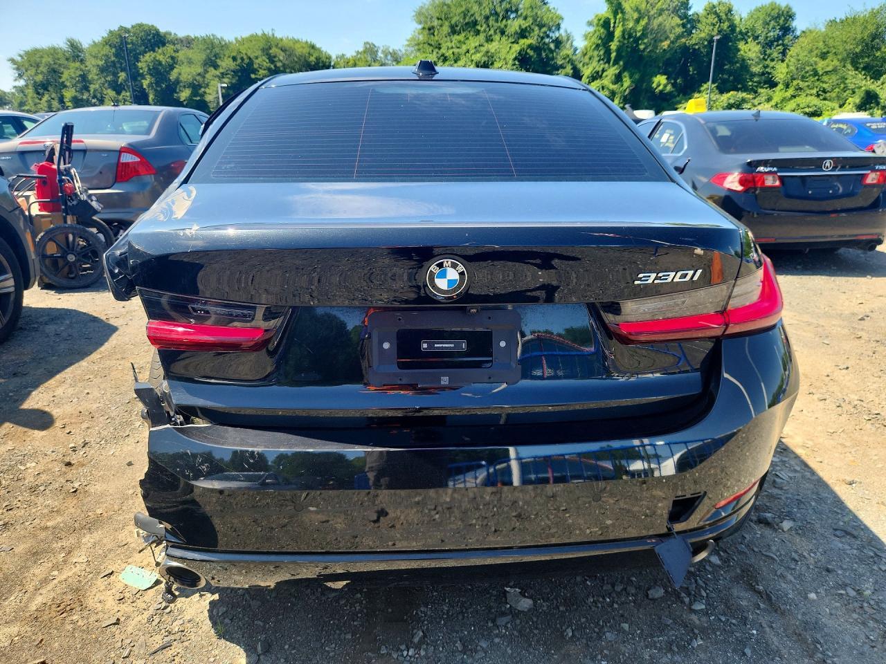 2024 BMW 330I - zdjęcie 6