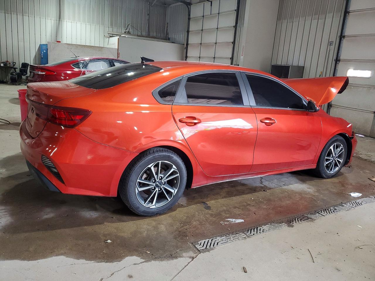 2022 Kia Forte Lxs - zdjęcie 3