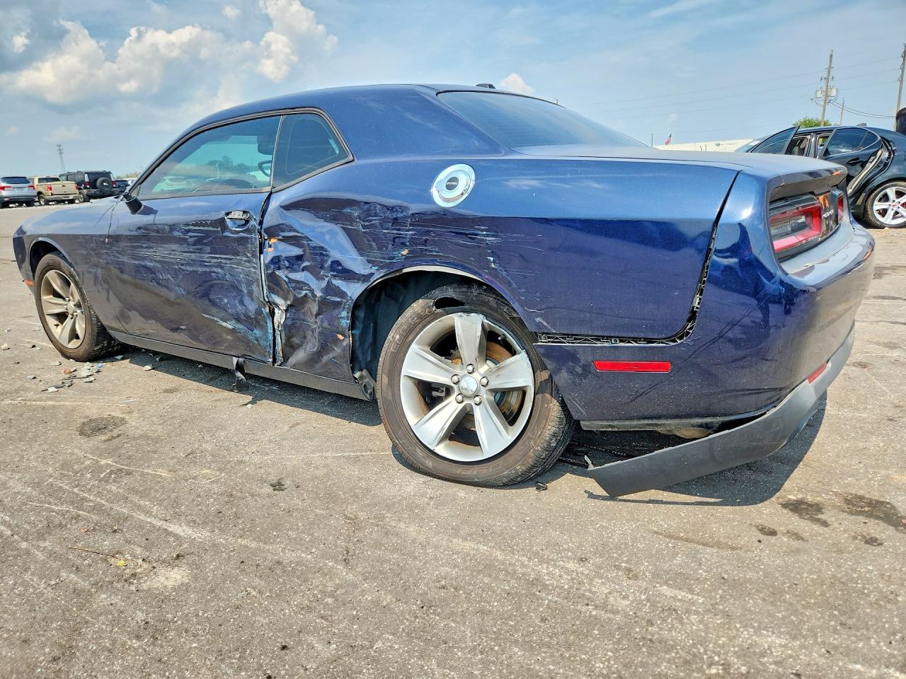 2015 Dodge Challenger Sxt - zdjęcie 2