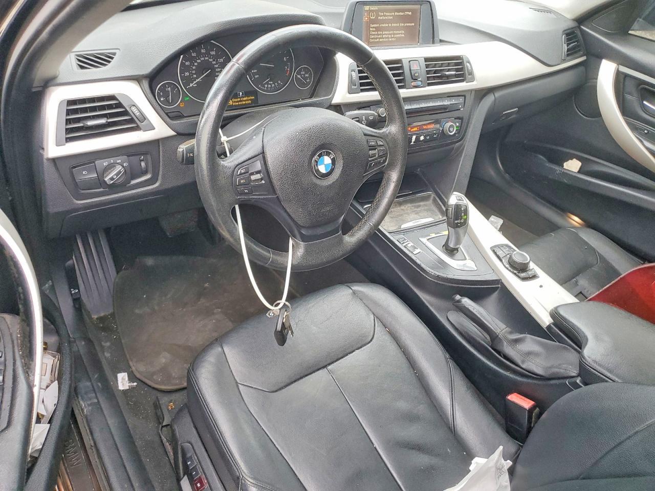 2014 BMW 320 I - zdjęcie 8