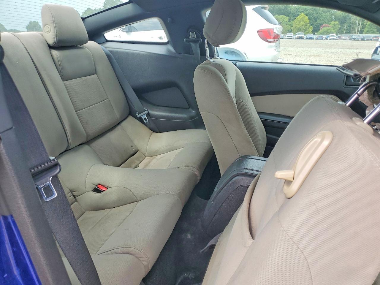 2013 Ford Mustang - zdjęcie 10