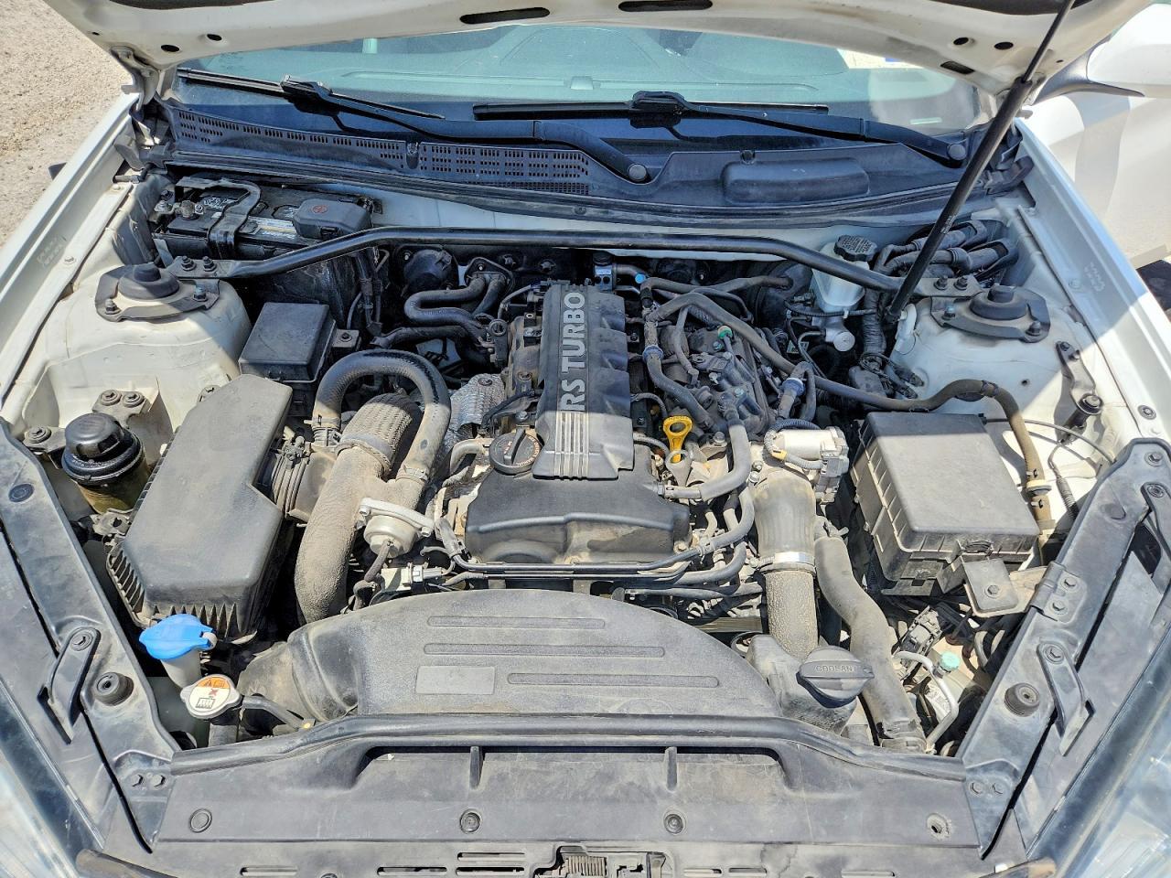 2013 Hyundai Genesis Coupe 2.0T - zdjęcie 11