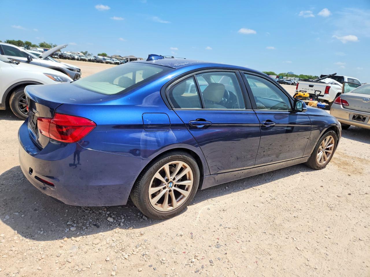 2016 BMW 320 I - zdjęcie 3