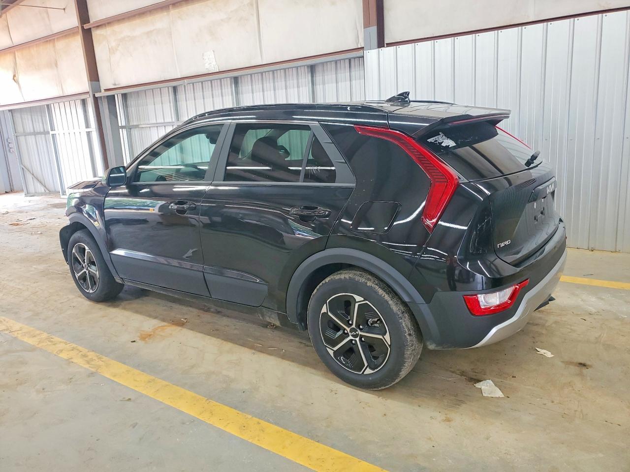 2025 Kia Niro Lx - zdjęcie 2