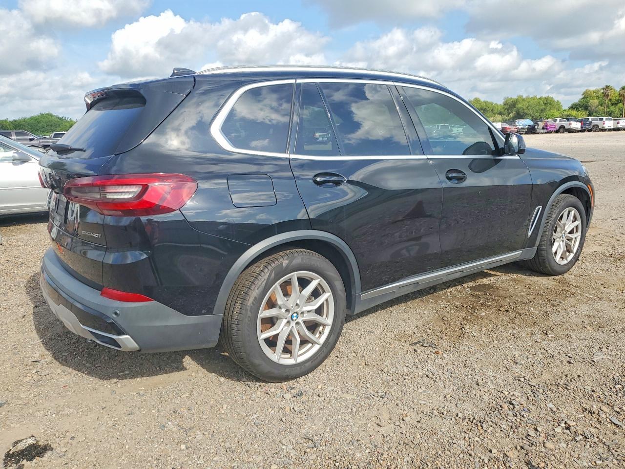 2021 BMW X5 Sdrive 40I - zdjęcie 3