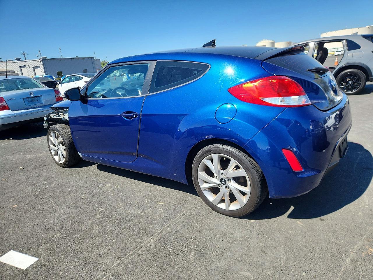 2016 Hyundai Veloster Base - zdjęcie 2