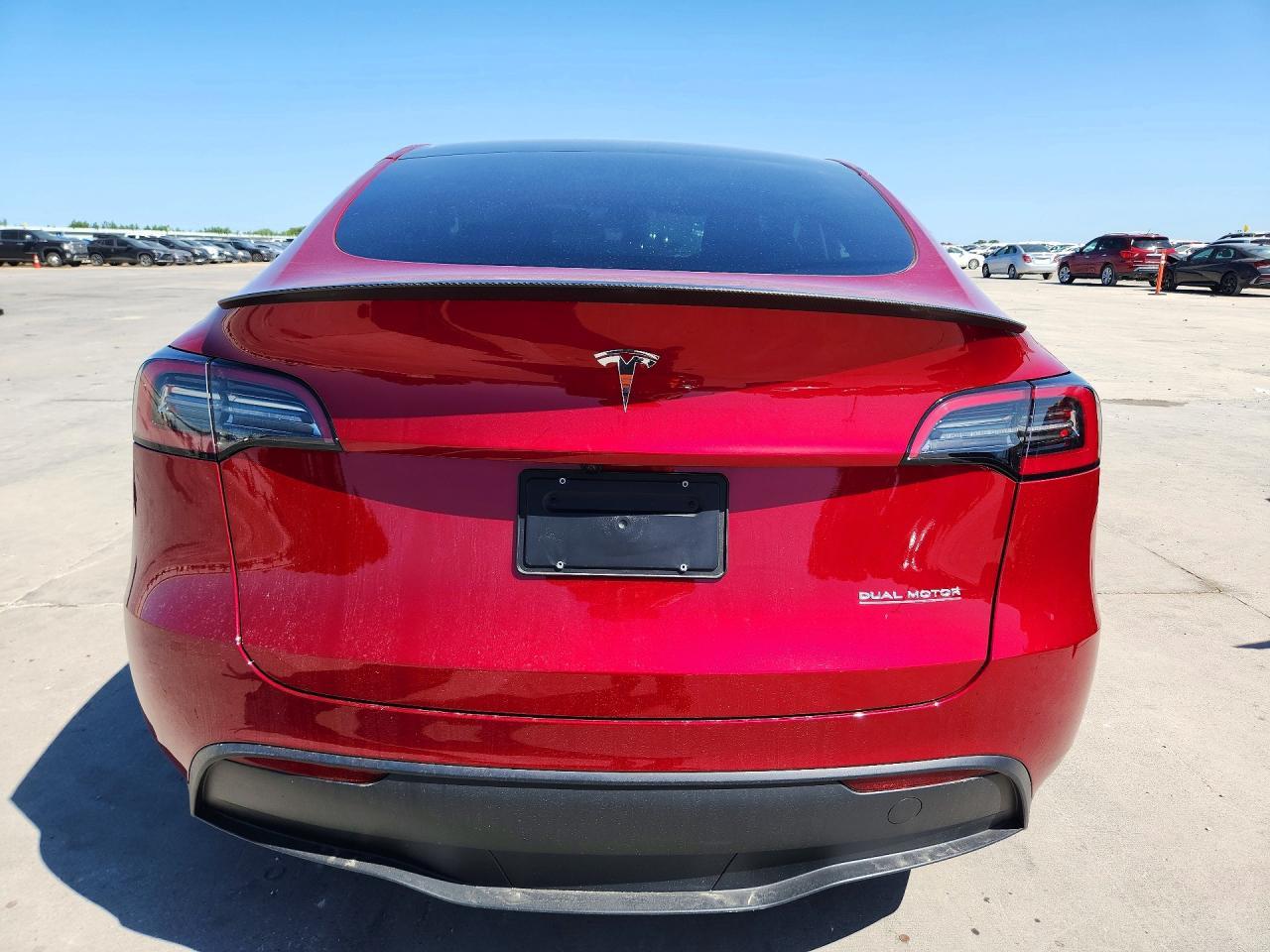2025 Tesla Model Y - zdjęcie 6