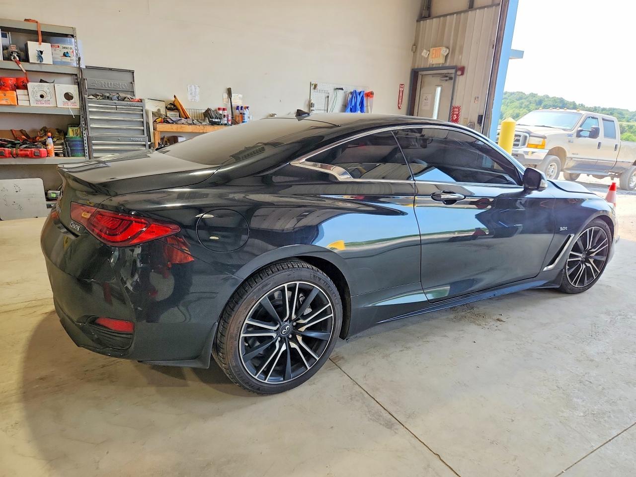 2018 Infiniti Q60 3.0T Sport - zdjęcie 3