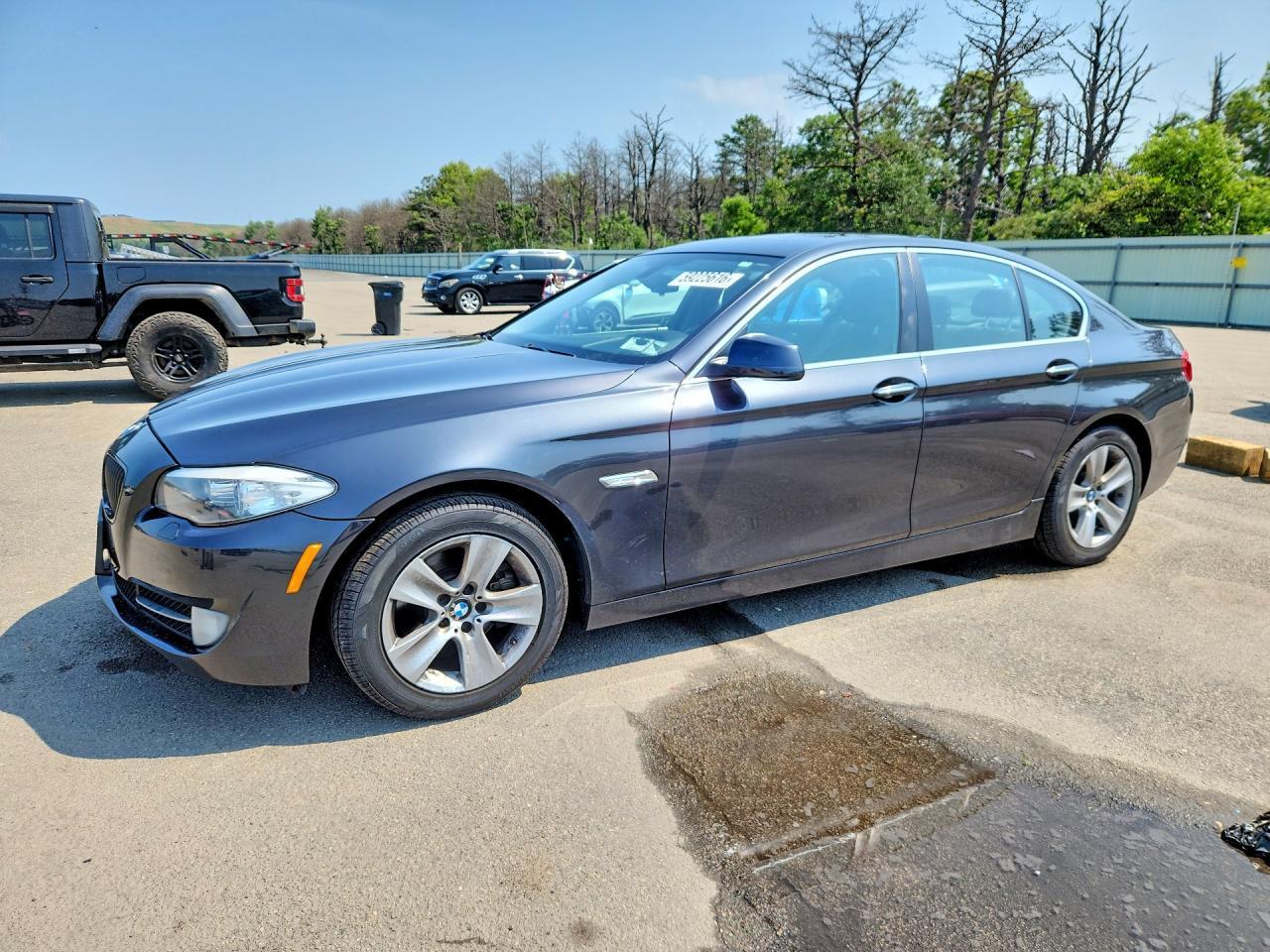 2013 BMW 528 I - zdjęcie główne