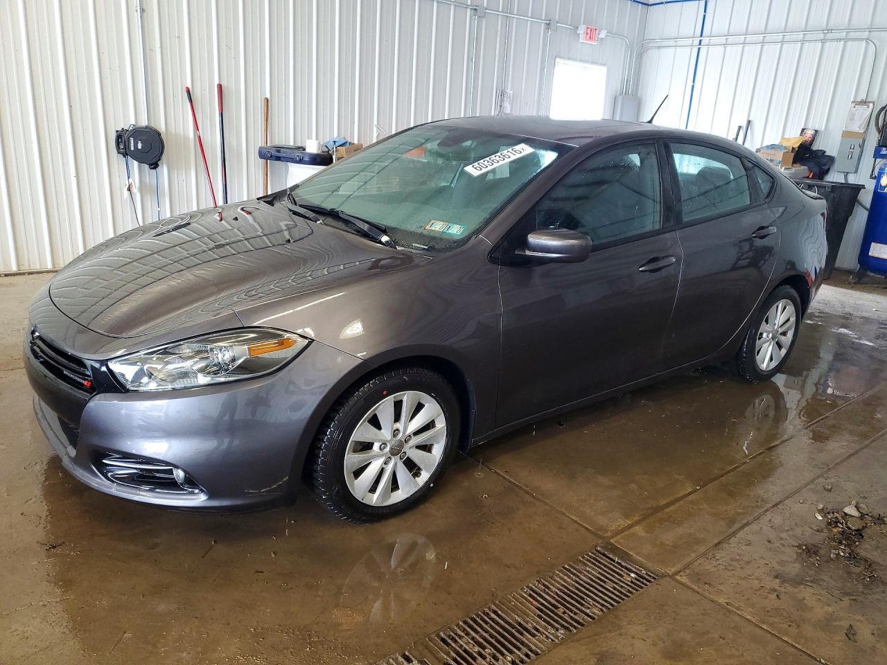 2015 Dodge Dart Sxt - zdjęcie główne