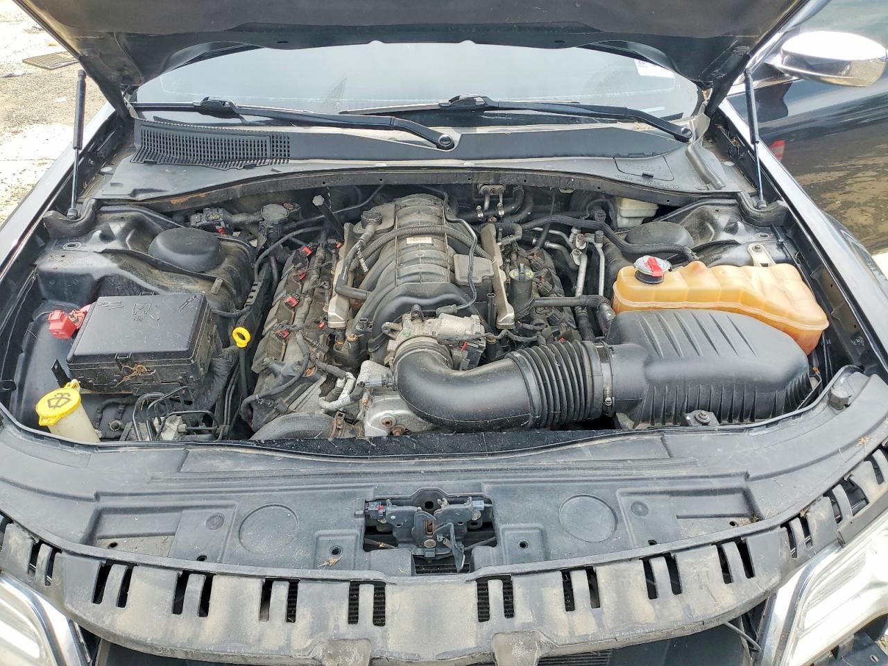 2013 Chrysler 300C - zdjęcie 11