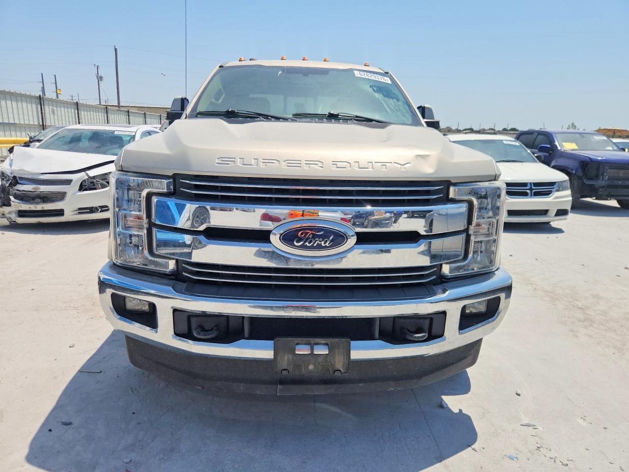 2017 Ford F350 Super Duty - zdjęcie 5