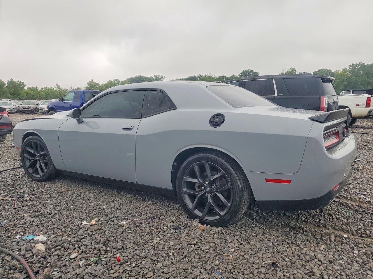2022 Dodge Challenger Gt - zdjęcie 2