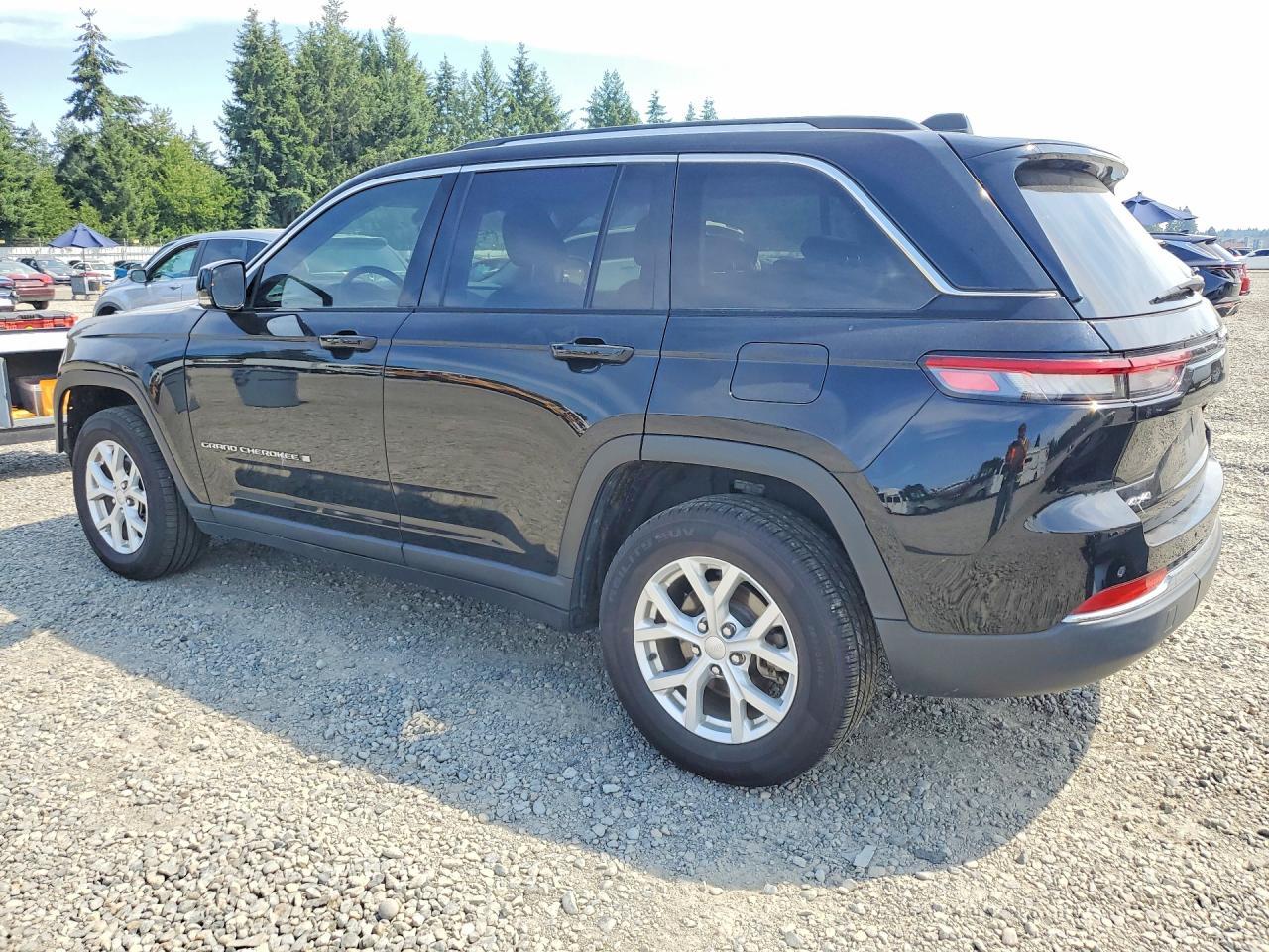 2023 Jeep Grand Cherokee Limited - zdjęcie 2