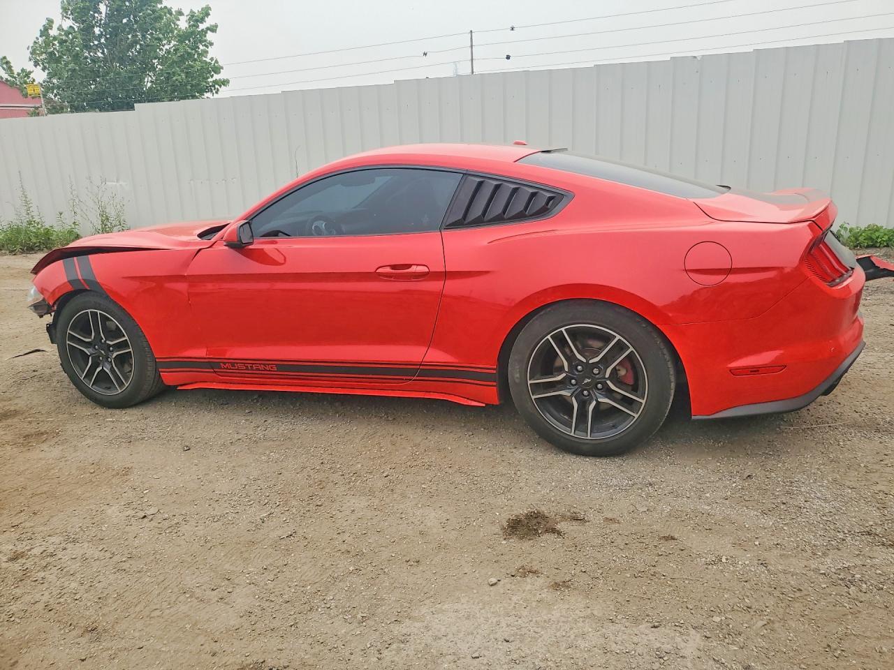 2018 Ford Mustang - zdjęcie 2