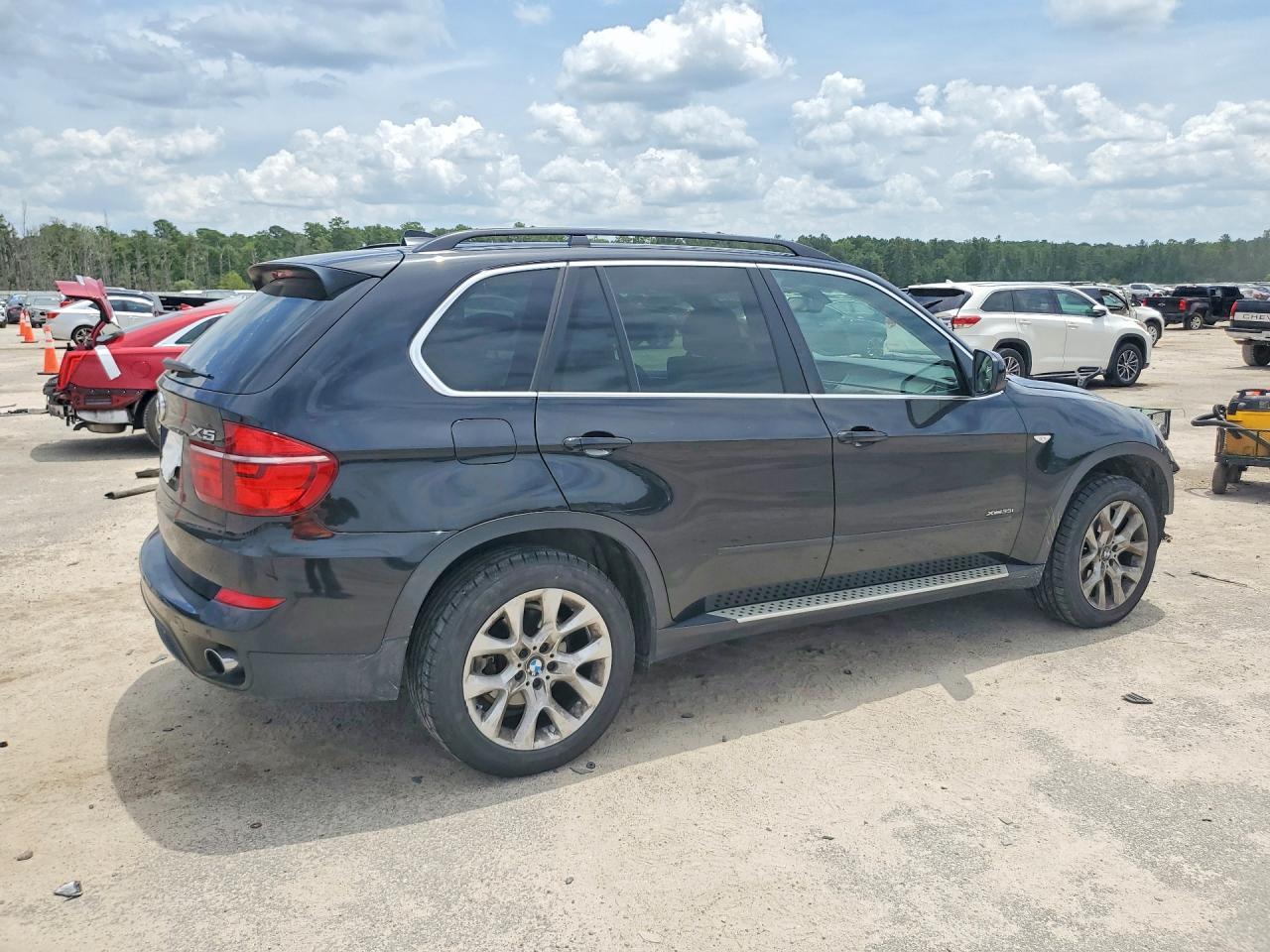 2013 BMW X5 xDrive35I - zdjęcie 3