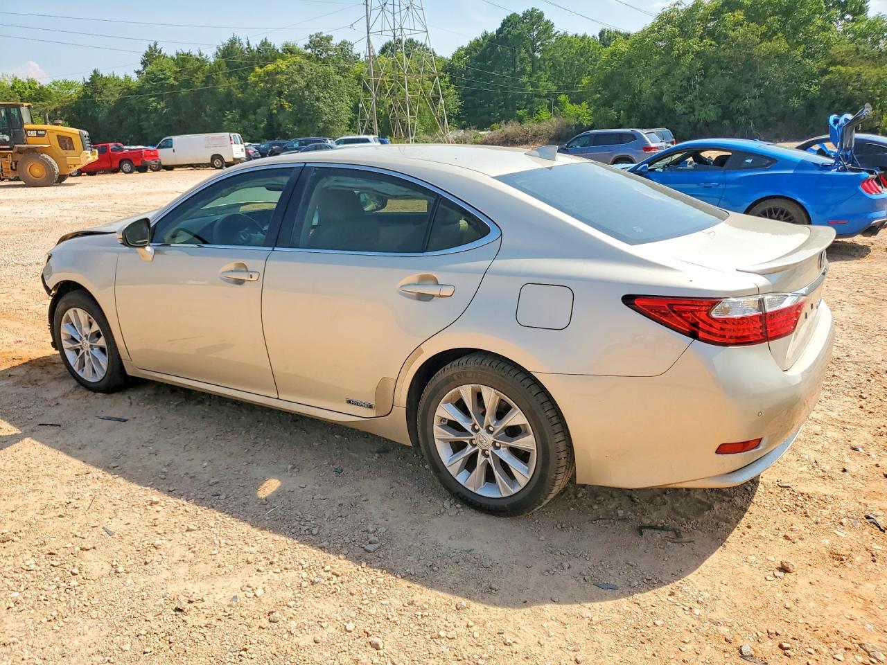 2015 Lexus Es 300H - zdjęcie 2